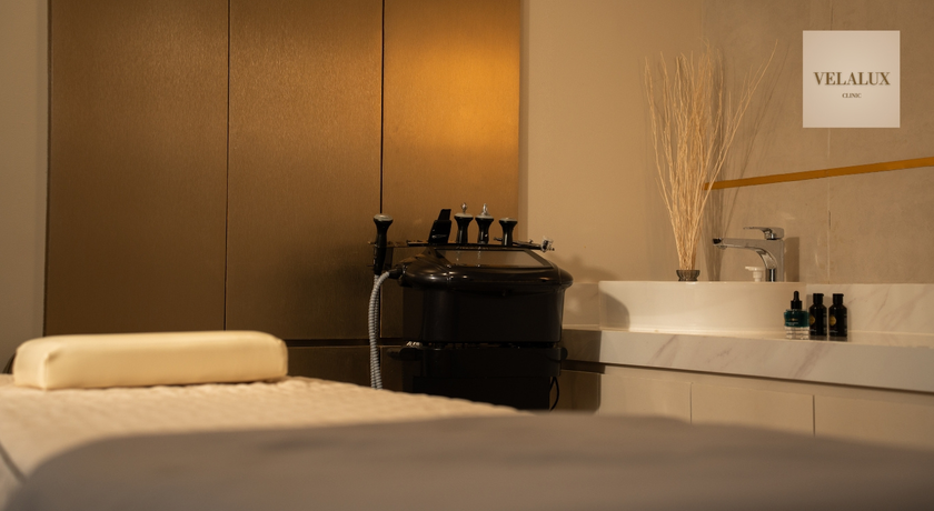 Velalux Clinic (Park Origin Thonglor) Velalux Clinic (Park Origin Thonglor) - เวลาลักซ์ ทองหล่อ 1