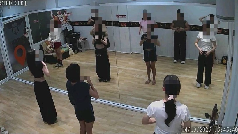 PK DANCE STUDIO  image_picker_D8B1FA28-47C3-4B19-8546-8456560537F8-22657-000003FE9058CDA3