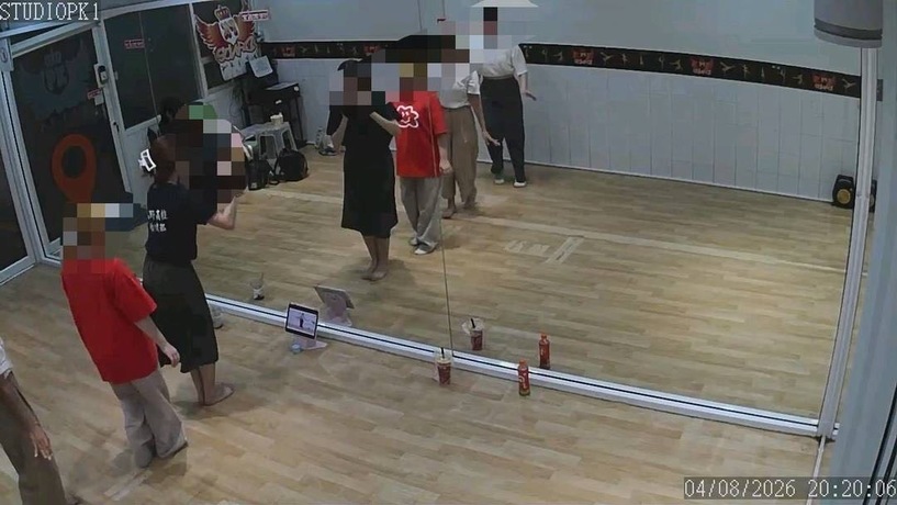 PK DANCE STUDIO  image_picker_73A9B199-DB53-4639-862A-885A9984F458-22657-000003FE906A1A60