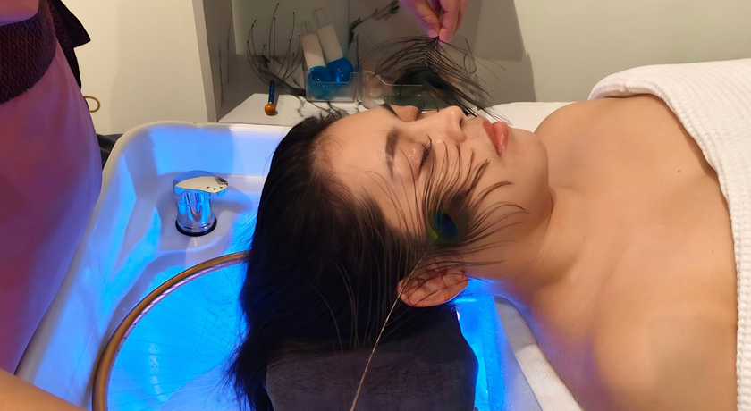 B'blossom Hair Spa Sukhumvit 38 (BTS Thonglor) B'blossom Hair Spa Sukhumvit 38 - บีบลอสซั่ม สปาศรีษะ (BTS Thonglor) 3