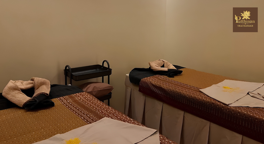 Putthinan Thai Massage & Spa - China Town Putthinan Thai Massage & Spa - พุฒินันทน์ นวดเพื่อสุขภาพ สาขาเยาวราช MRT วัดมังกร 1