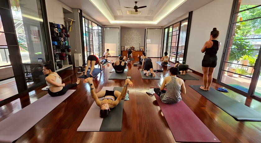 Shraddha Ashtanga Bangkok (Phra Khanong) Shraddha Ashtanga Bangkok (Phra Khanong) - ชรัดดา อัชทังกา แบงค็อก (พระโขนง) 2