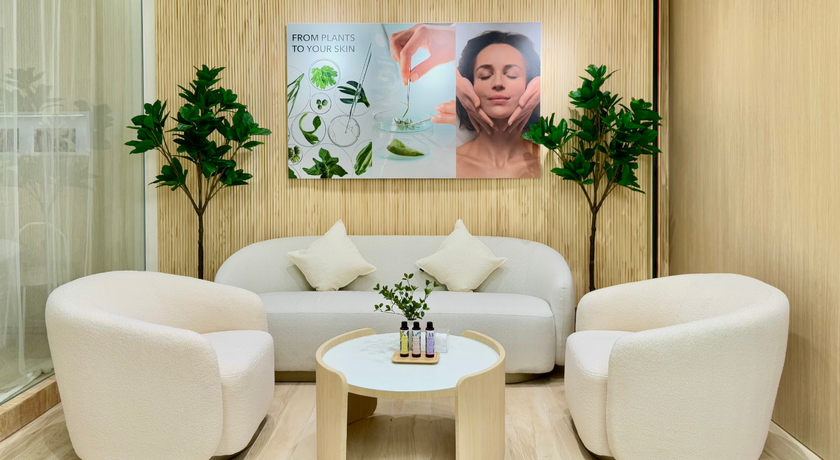Yves Rocher (CentralWorld SPA Branch) Yves Rocher (CentralWorld SPA Branch) - ร้อีฟ โรเช่ เซ็นทรัลเวิลด์ 4