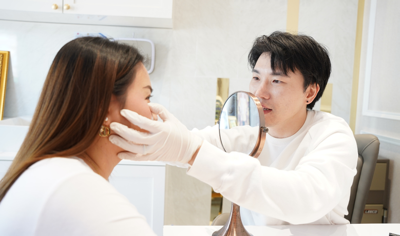 Rassapoom Clinic (Rama 2 Branch) Rassapoom Clinic (Rama 2 Branch) - รัสมิ์ภูมิ คลินิก บริการเสริมความงาม ย่านพระราม 2 2