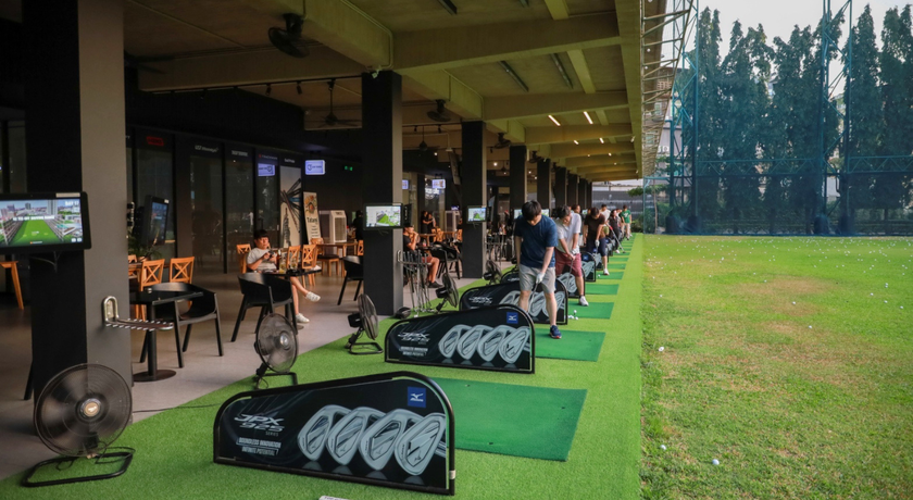 42 Tee-Off Driving Range 42 Tee-Off Driving Range - 42 ที-ออฟ ไดรฟ์วิ่ง เรนจ์ สุขุมวิท เอกมัย 3