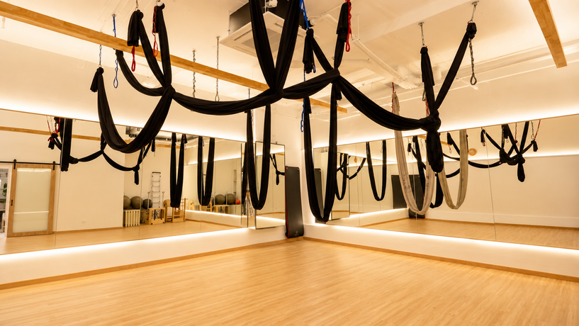 Swiss Pilates (Rainhill) Swiss Pilates - สวิส พิลาทิส (เรนฮิลล์) ทองหล่อ ChatGPT_Image_27_%E0%B8%9E.%E0%B8%84._2569_11_19_45