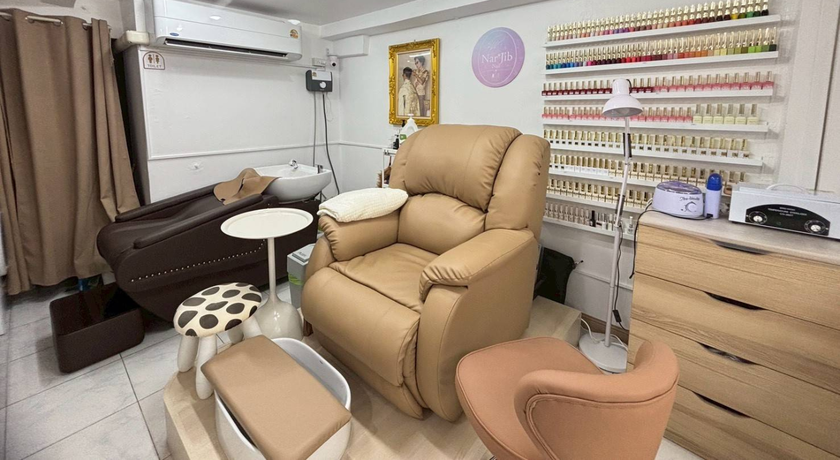 Parin Hair Salon & Nail (MRT Lat Pla Khao) Parin Hair Salon & Nail (MRT Lat Pla Khao) - ภาริญ แฮร์ ซาลอน แอนด์ เนล ลาดปลาเค้า 4