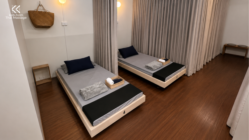 keb-hom Thai Massage keb-hom Thai Massage - เก็บหอม ไทยมาสสาจ ย่านเจริญกรุง บางรัก null?1780316426