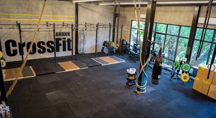 Arena Bangkok (HYROX & CrossFit Training Club) - Phetchaburi Road Arena Bangkok (HYROX & CrossFit Training Club) - Phetchaburi Road - อารีน่า แบงค็อก ยิม CrossFit และ HYROX ย่านเพชรบุรี 5