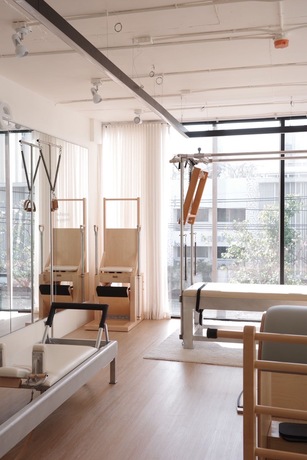 Pure Pilates (Ruamrudee) Pure Pilates - เพียว พิลาทิส ร่วมฤดี image_picker_7EEBF103-8BDA-477B-9125-8285A3671CE4-14120-0000044F3908BDB8