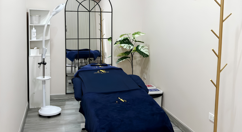 About Skin Clinic (Krungthep Kreetha) About Skin Clinic (Krungthep Kreetha) - อะเบาส์-กิน คลินิกเวชกรรม สาขากรุงเทพกรีฑา 5