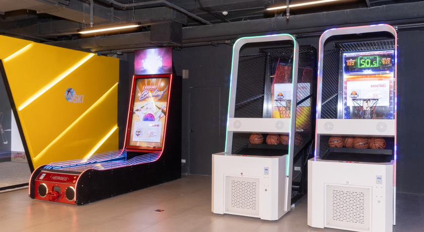 Legend Heroes Sports (Siam Discovery) Legend Heroes Sports (Siam Discovery) - เลเจนด์ ฮีโร่ สปอร์ต สยามดิสคัฟเวอรี่ 2