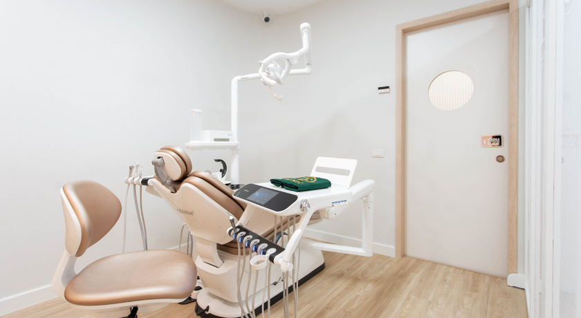 F Clinic Dental and Aesthetics F Clinic Dental And Aesthetics - เอฟ คลินิก เดนทัล แอนด์ เอสเธติกส์ (เอฟ ฟารีดา อารี สหคลินิก) คลินิกทันตกรรมและความงามย่านแจ้งวัฒนะ 4