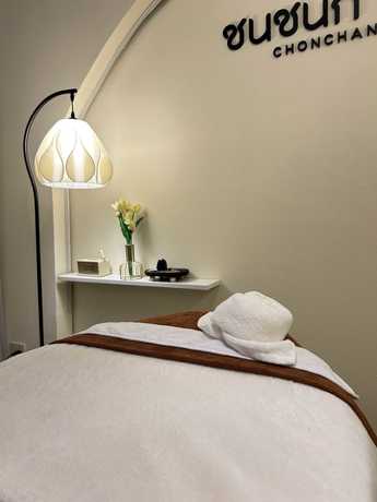 Gua Sha facial Massage By Chonchanok (Chiangmai) Gua Sha Facial Massage By Chonchanok (Chiangmai) - นวดหน้ากัวซา เชียงใหม่ ชนชนก ยกกระชับ หนองหอย scaled_477