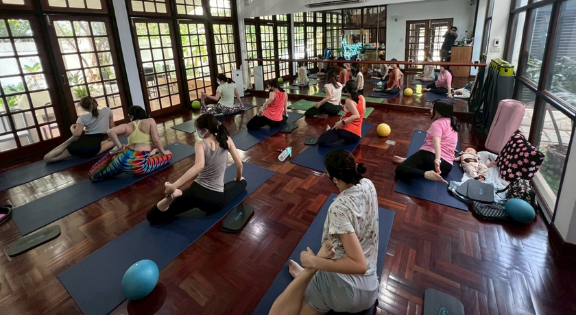 Enjoy Yoga & Pilates Residence (Nang Linchi) Enjoy Yoga & Pilates Residence (Nang Linchi) - เอนจอย โยคะ แอนด์ พิลาทิส เรสซิเดนซ์ (นางลิ้นจี่) โยคะคุณแม่ สาทร 8