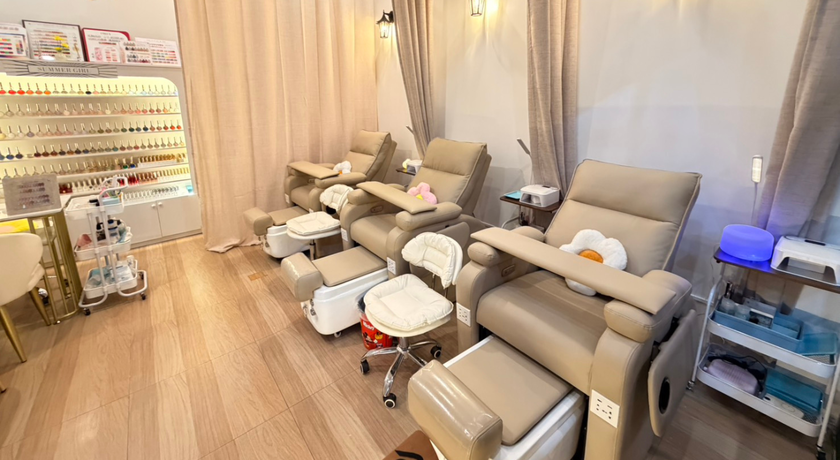 NR Nail & Spa (Onnut Plaza) NR Nail & Spa (Onnut Plaza) - เอ็นอาร์ เนล แอนด์ สปา อ่อนนุช พลาซ่า 2