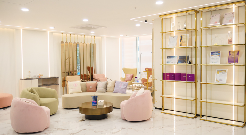 Labelle Aesthetic Clinic Labelle Aesthetic Clinic - ลาเบล คลินิก บริการปรับรูปหน้า BTS อโศก และ MRT เพชรบุรี 4