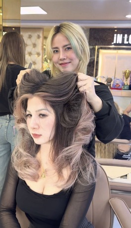Create Salon  image_picker_F971B9CE-0E87-44F8-8B62-531D7B35871E-36541-00000A77AA141A3B