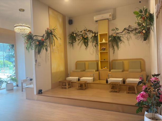 Lucky Rose Massage Lucky Rose Massage - ลัคกี้ โรส มาสสาจ บริการนวดแผนไทย พระโขนง null?1784784130