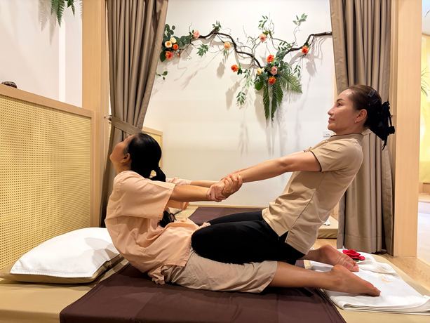 Lucky Rose Massage Lucky Rose Massage - ลัคกี้ โรส มาสสาจ บริการนวดแผนไทย พระโขนง null?1784784157