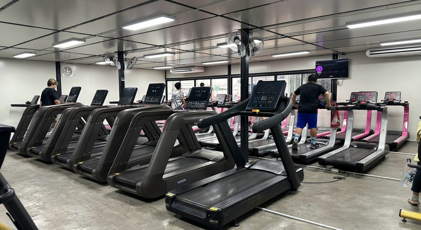 FITWHEY GYM (LADPRAO 101) FITWHEY GYM (LADPRAO 101) - ฟิตเวย์ ยิม (ลาดพร้าว 101)  8