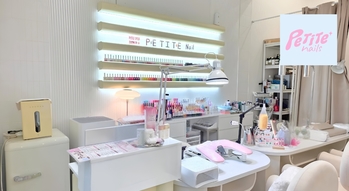 Petite Nails Studio (SiamScape, 2nd Floor) Petite Nails Studio (Siamscape, 2nd Floor) - เพทิท เนลส์ สตูดิโอ สยาม 1