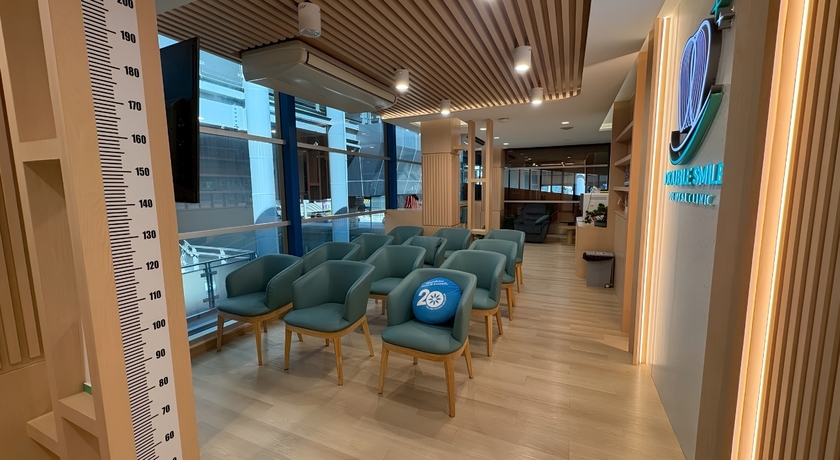 Double Smile Dental Clinic (Midway Point @Mrt Lat Phrao) Double Smile Dental Clinic (Midway Point @Mrt Lat Phrao) - คลินิกทันตกรรม ดับเบิลสไมล์ ลาดพร้าว 2
