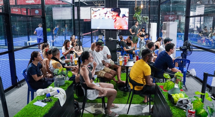 Kross Padel Indoor Bangkok (Rama IV) Kross Padel Indoor Bangkok (Rama IV) - ครอส พาเดล อินดอร์ แบงค็อก พระราม 4 11