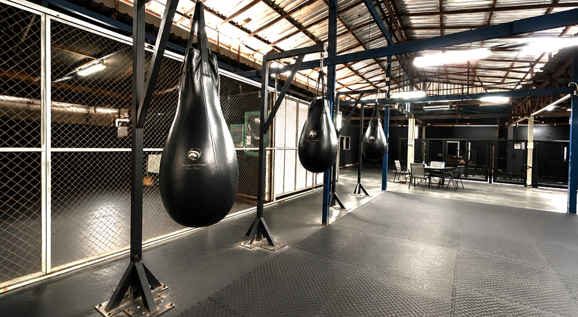 Jungle Hunterz Muaythai (Phra Khanong) Jungle Hunterz Muaythai (Phra Khanong) - จังเกิล ฮัตเตอร์ มวยไทย (พระโขนง) 3