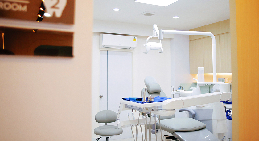 Bros Dental Clinic คลินิกทันตกรรมโบรส์ (แบริ่ง 11) 3