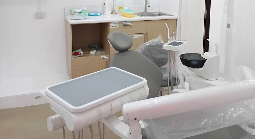 Khlong Dan Dental Clinic Khlong Dan Dental Clinic - คลินิกทันตกรรมคลองด่าน บางบ่อ 4